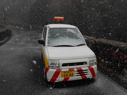 雪景色(パト車)